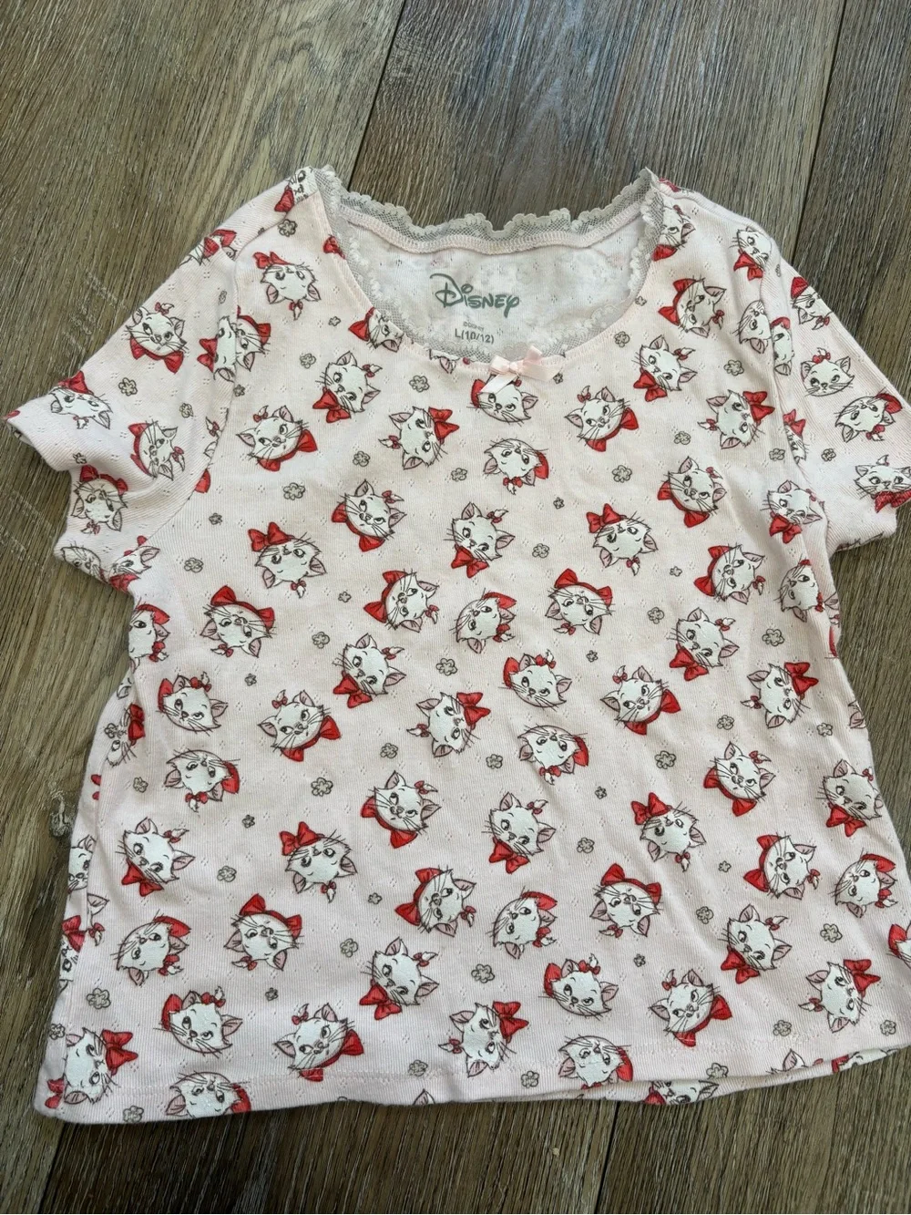 Disney Marie Tee 10/12 & Light Wash Denim American eagle skirt XS 000